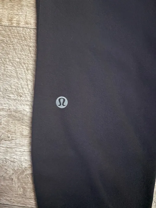 Lululemon Swift Speed High-Rise Tight in Black Sz 6 - Image 9