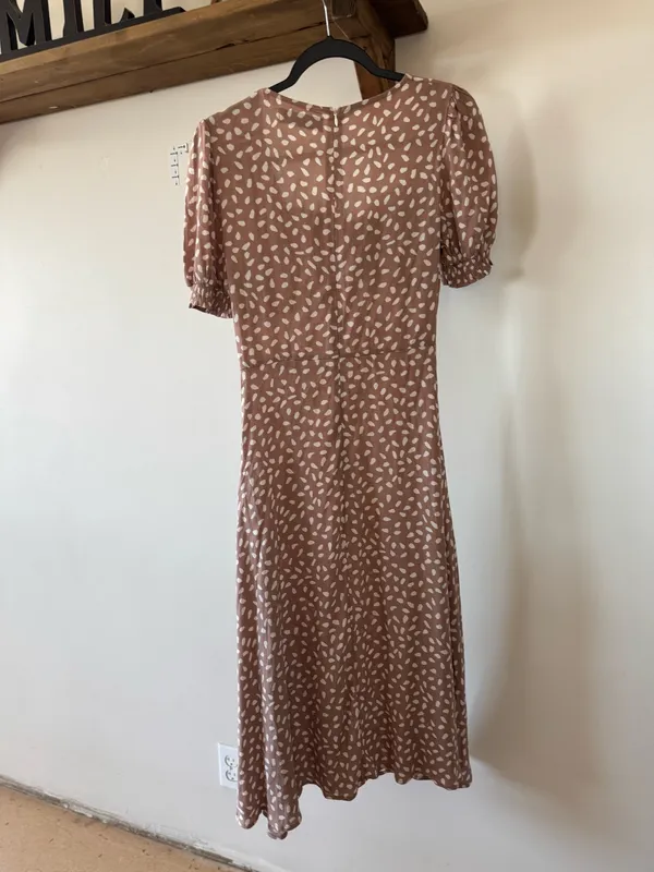 Midi length flowy, classy, print dress - Image 2