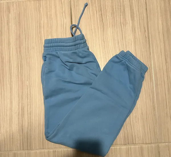 Aritzia Sweatpants TNA - Image 2