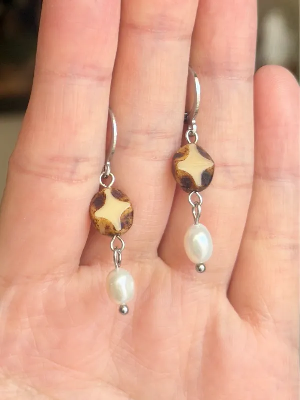 Handmade boho chic quality Czech glass beads & pearl dangle earrings💛 - Image 5