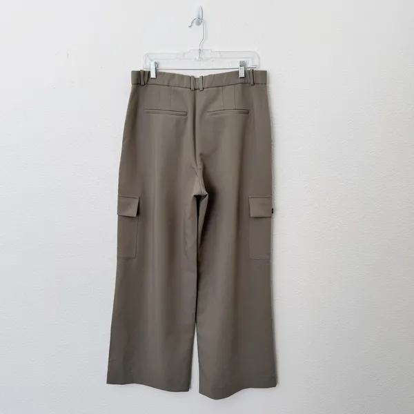 [Abercrombie & Fitch] Harper Tailored Ultra Wide Leg Cargo Pants NWT Size 31/12L - Image 4