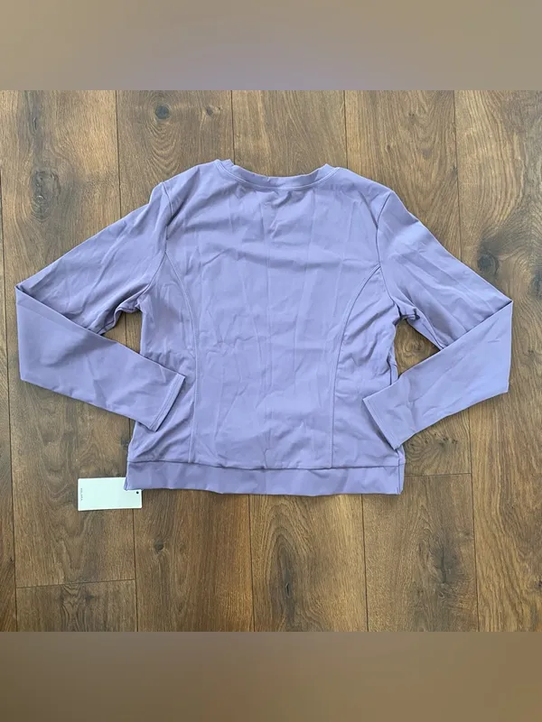 NWT Halara SoftlyZero Plush Crossover Hem Yoga Sports Top Tulip Plum Large - Image 3