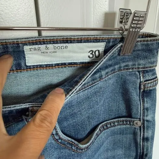 rag & bone Dre Low-Rise Slim Boyfriend Jeans Size 30 - Image 3