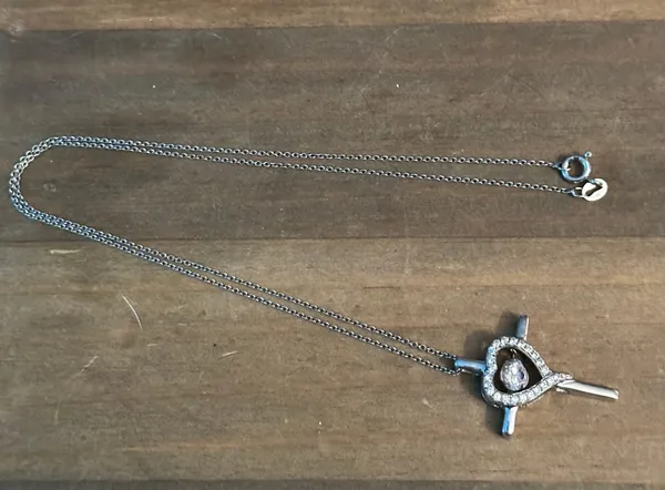 Vintage 925 Silver CZ Heart Cross Pendant Necklace - Image 6