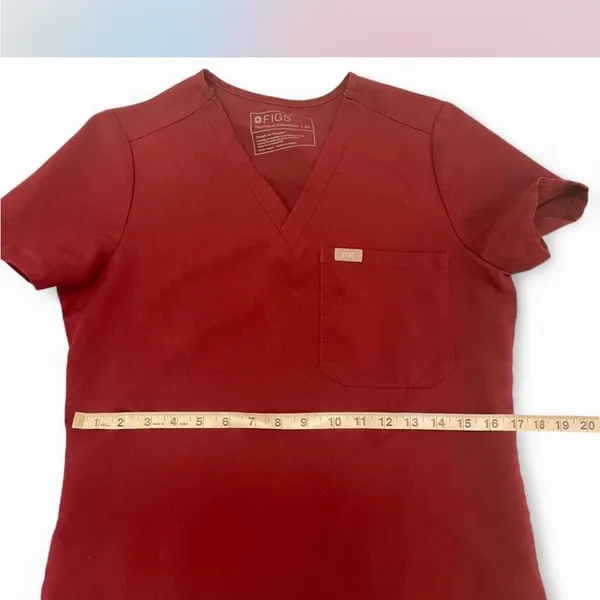 Three (3) Figs Catalina One-Pocket Scrub Top - Maroon, Blue, Charcoal. Size XS - Image 7