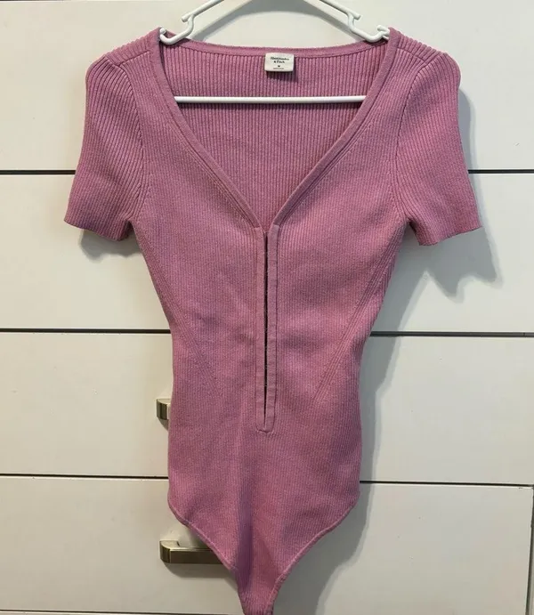 Abercrombie Pink Clasp Bodysuit - Image 2