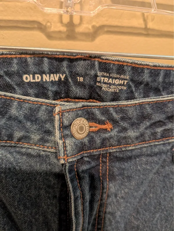 Old Navy Women’s Studded Jean - Image 2