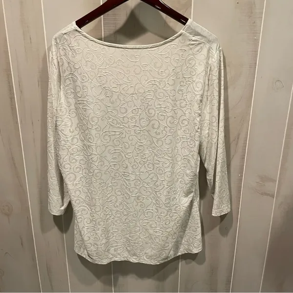 JM Collection Cute creamy textured metallic swirl stretchy top 3/4 sleeve lightweight - Image 9