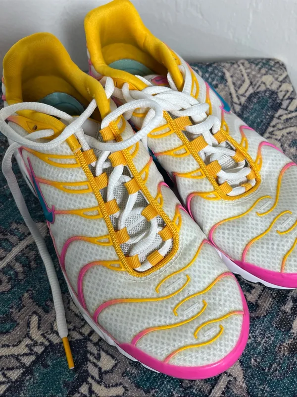 Nike Women's White Mesh Athletic Sneakers with Yellow & Pink Accents - Image 2