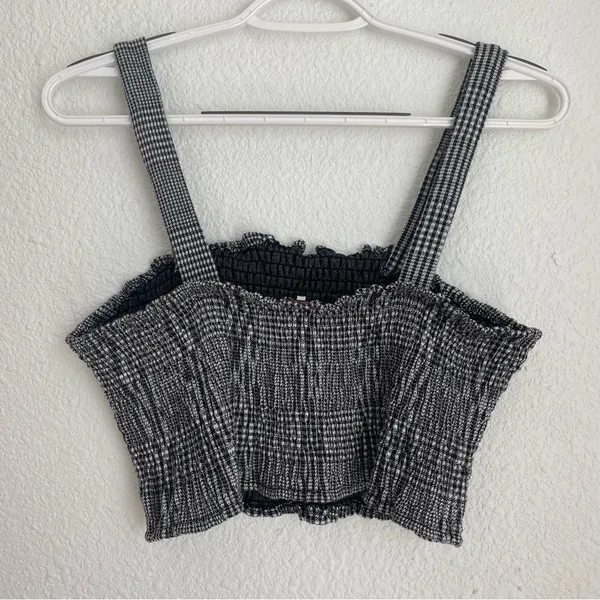 black and white plaid smocked ruched crop top size L - Image 5