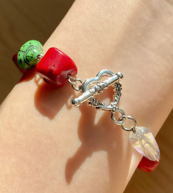 Handmade whimsical Kawaii unique ladybugs Czech glass beads bracelet🐞💚 - Image 2