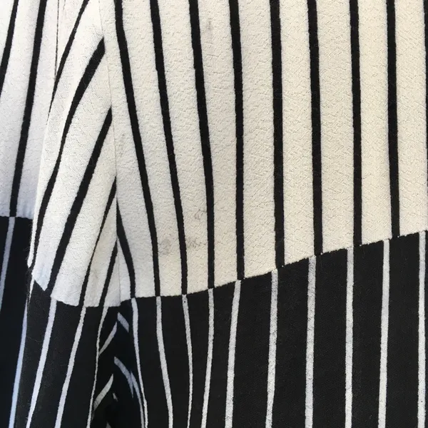 DO+BE long Striped black and white button top - Image 4