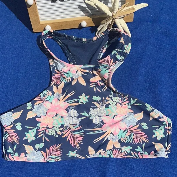 Arizona Jeans Co Navy Floral Flowy Swim Top Juniors Size Medium. - Image 2