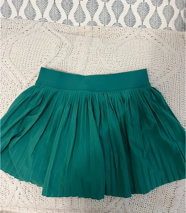 Athletic Skirt Lululemon - Image 3