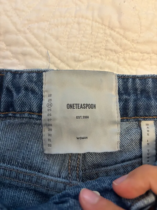 One Teaspoon Shorts Denim - Image 2