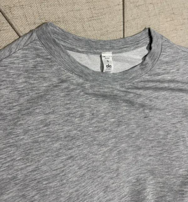 Alo Yoga Cap Sleeve Top - Image 2