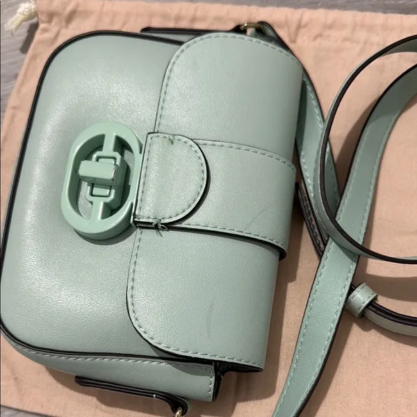 Mango Green Crossbody Bag with Vintage Design - Image 2