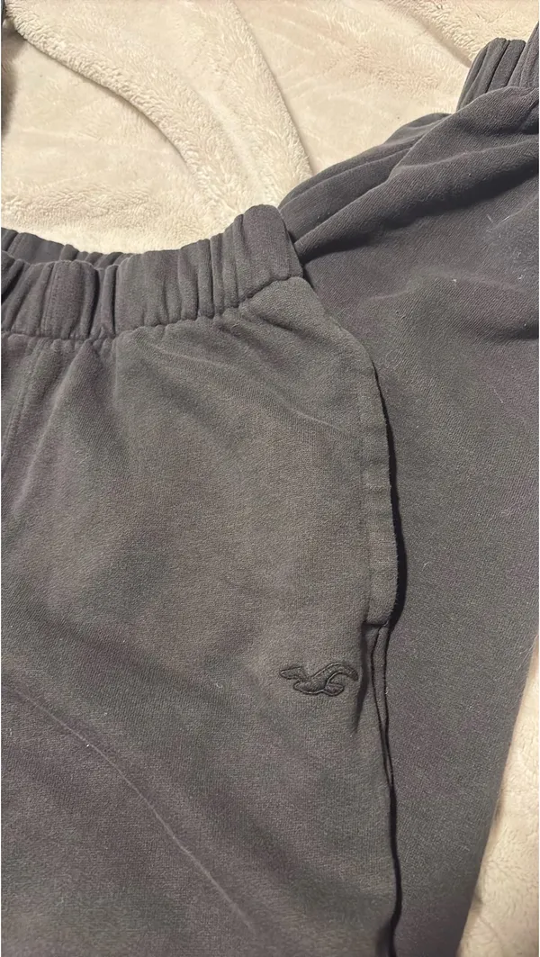 Hollister Sweatpants Grey - Image 2