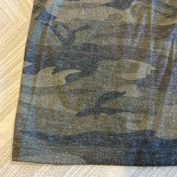 Strut This Women’s Faded Camouflage Short-sleeve T-Shirt (One Size) - Image 3