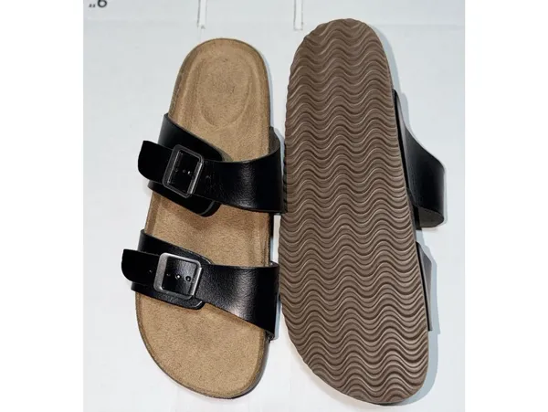 Size 9 Women’s Time and Tru slide sandals Two Band Footbed Slide Sandal black - Image 5