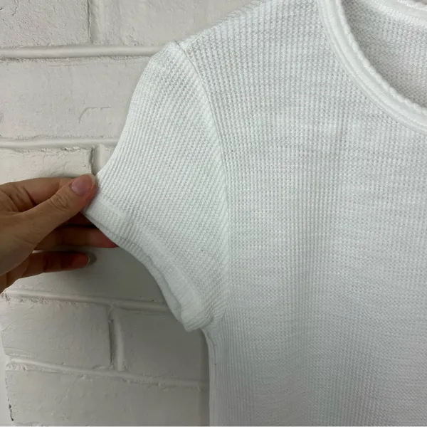 Aerie White Waffle Knit Baby Tee Size XS - Image 7