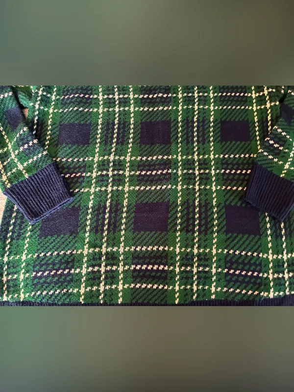 Women’s crown & ivy Green and Navy Plaid Crewneck Sweater Ties in Back Size M - Image 6