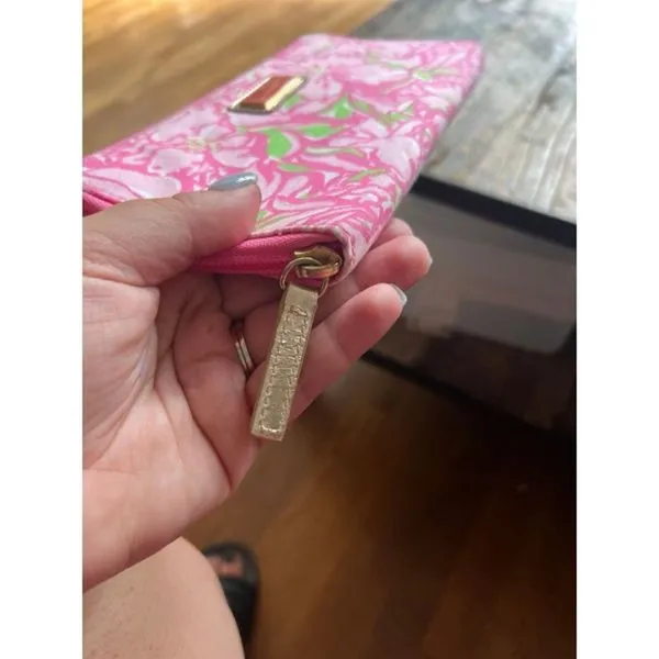 Lilly Pulitzer large‎ cotton wallet pink - Image 3