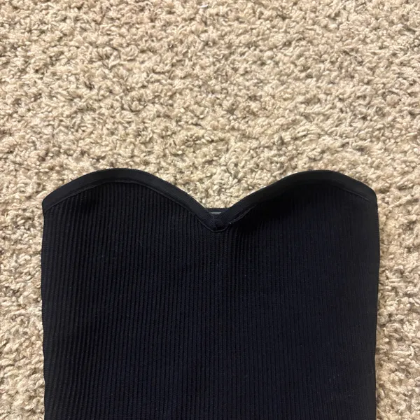Aritzia Babaton Sculpt Knit Sweetheart Tube Top in Black Size Women’s XS - Image 3