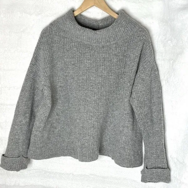 Free People Women’s Gray Wool Sidewinder Cowl Neck Pullover Sweater Size Medium. - Image 2