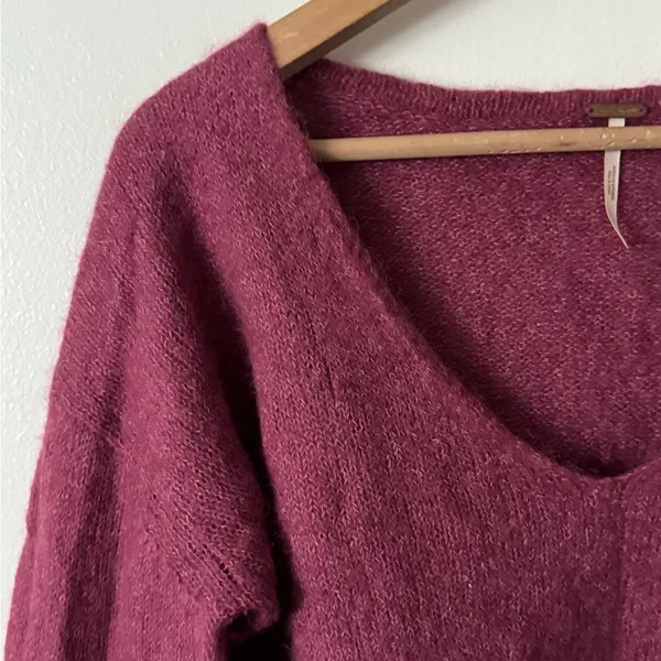 Free People S Alpaca Wool Blend V-Neck Sweater in Deep Pink - Image 5