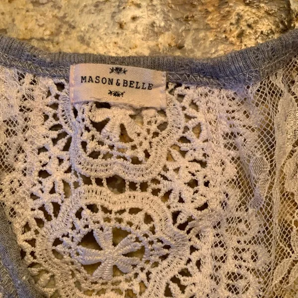 Mason & Belle Women's Peplum Top Blouse Gray Lace Size L Large - Image 4
