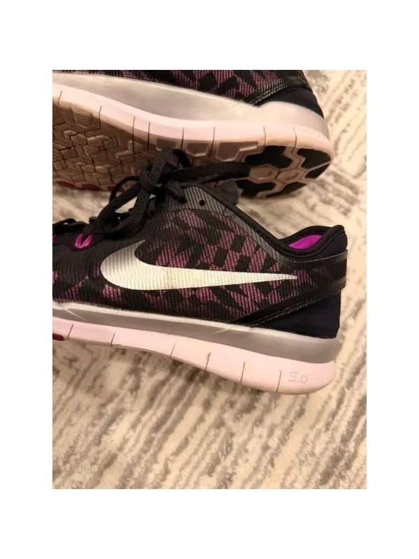 Nike Free women's size 8 TR Fit 5 black/purple/silver running sneaker - Image 7
