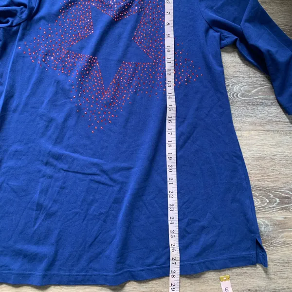 Quacker Factory Blue Top with Red Star Design M - Image 5
