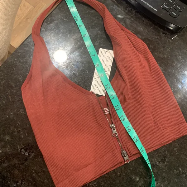 Urban Outfitters NWT Out From Under Wine Zipper Front Crop Top Size Large - Image 9