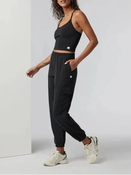 Vuori Boyfriend Cargo Joggers 27" Size medium - Image 2
