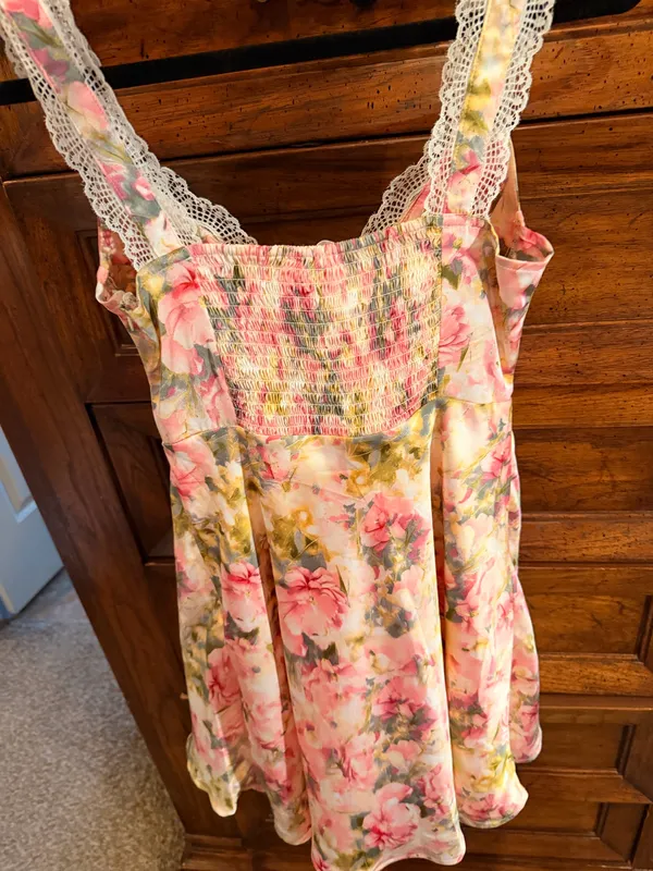 ASTR The Label Floral Mini Dress Small - Image 4