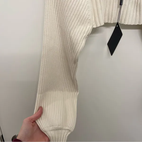 Hera Collection NWT Cream Turtleneck Sweater - Image 5