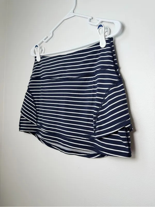Athleta Striped Stealth Skort Tennis Skirt Shorts Blue White Size Small - Image 4