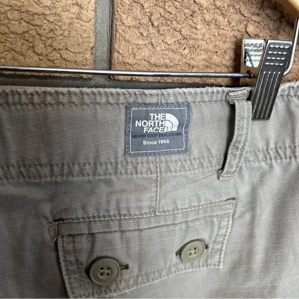 The North Face Women’s Beige/Gray 4” Hiking Outdoor Athletic Shorts Size 10 - Image 6