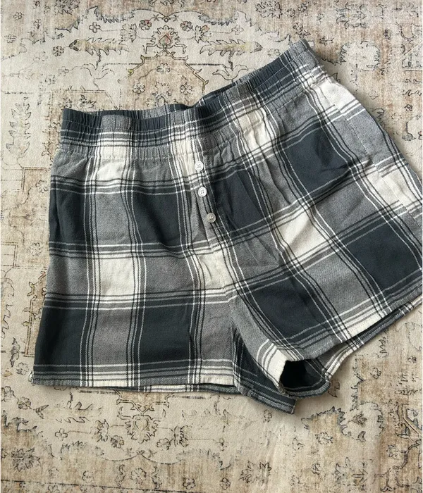 Z Supply Lounge Shorts - Image 2