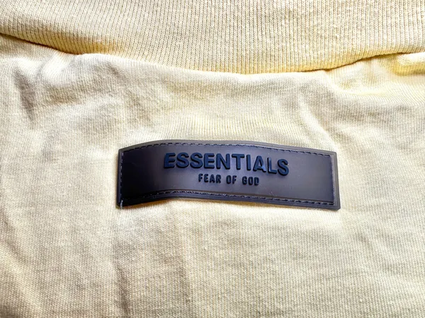 Fear Of God Essentials Shirt Mens XXL Yellow Short Sleeve Spell Out - Image 8
