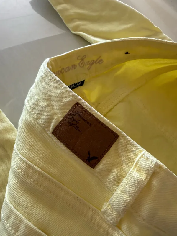 American Eagle Yellow Stretch Skinny Jeans Size 4 - Image 5