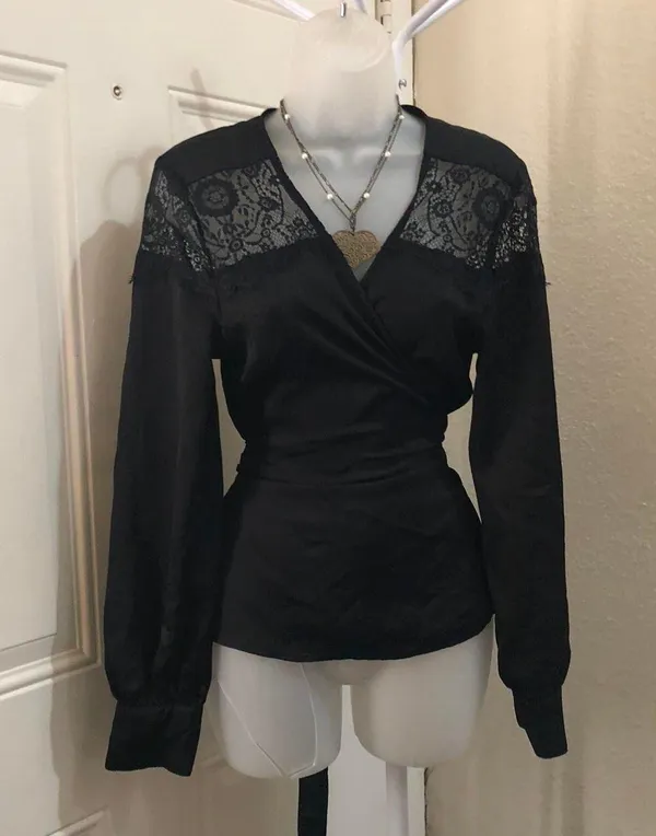 Whimsygoth grunge Black lace long lantern bishop sleeve wrap top V-neck office siren top blouse-Size M Measurements in pics - Image 2