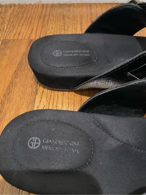 Giani Bernini Rivver Buckle Thong Sandals Black Womens Size 8.5 Comfort Slides - Image 7
