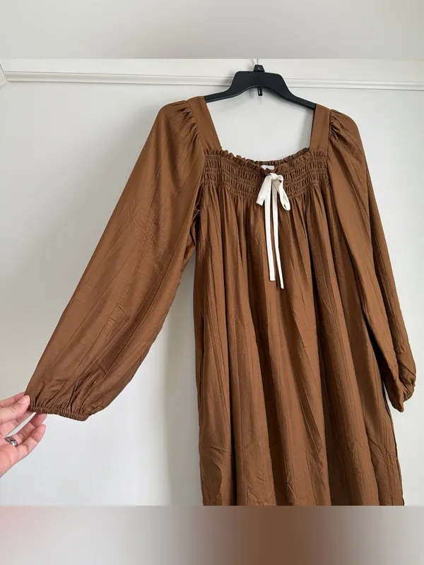 in february Sepia Brown Smocked Babydoll Knee-Length Dress Pockets NWT Size L - Image 2