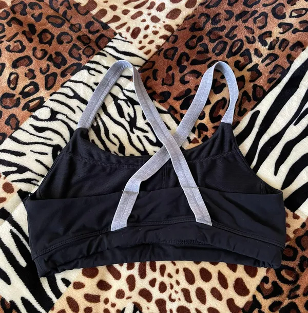 Athleta Bra, black / gray size  M - Image 5