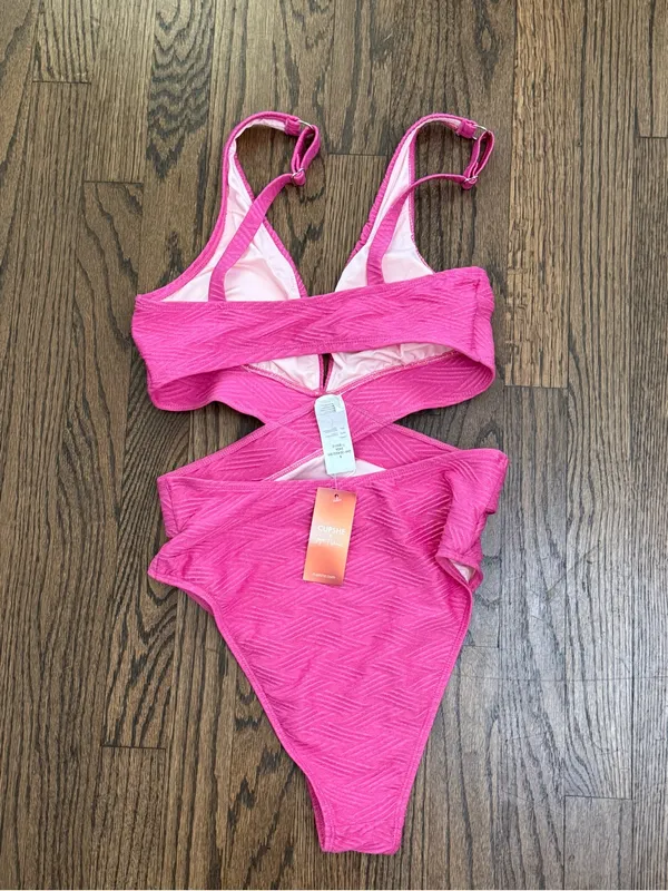 NWT Cupshe x Jojo Fuschia Plunging Cut Out One Piece Size Small - Image 5