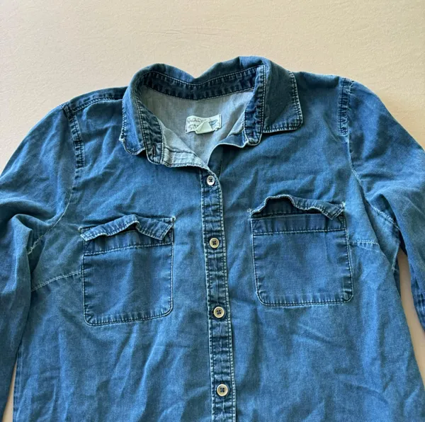 Old Navy Denim Button Up Shirt - Image 4