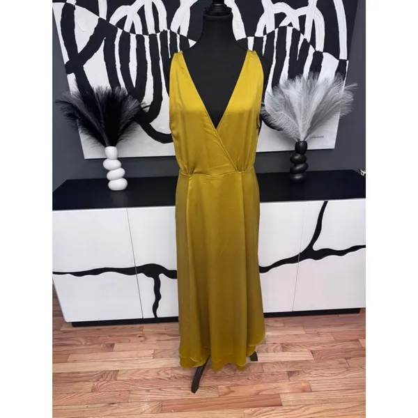NWT French Connection Alessia Satin Wrap Dress 10 - Image 3