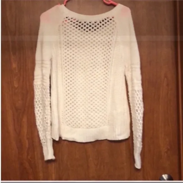 American Eagle Size Small Chunky Classic White Cable Knit Sweater. - Image 7